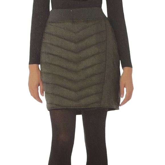 Aventure Quilted Down Snap Faux Wrap Fleece Lined Mini Skirt - Picture 1 of 7